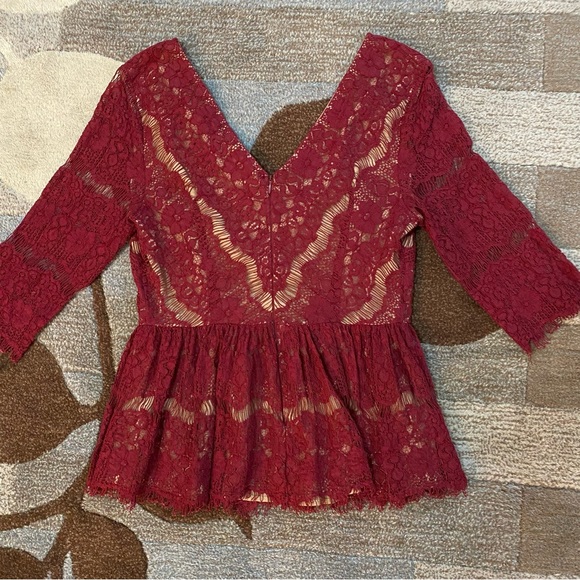 Anthropologie I Meave Burgundy Plunging V Peplum Top with Frayed Lace - Picture 6 of 7